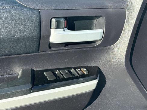 Certified 2020 Toyota Tundra SR5 image 25