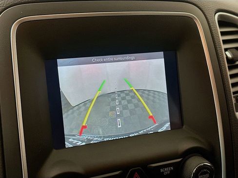 Used 2020 Dodge Durango SXT image 13