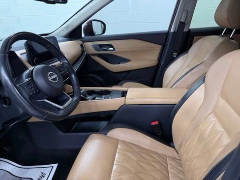 Used 2023 Nissan Rogue Platinum FWD image 17