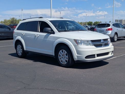 Used 2017 Dodge Journey SE w/ Flexible Seating Group FWD image 5
