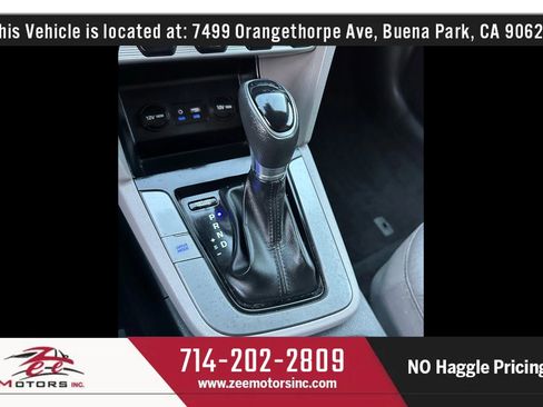 Used 2020 Hyundai Elantra SEL image 32