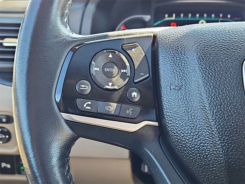 Certified 2022 Honda Pilot Touring image 29