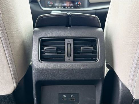 Used 2023 Nissan Rogue SV FWD image 23