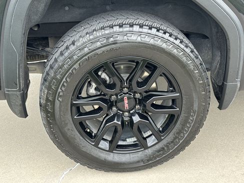 Used 2024 GMC Sierra 1500 Elevation AWD/4WD image 12
