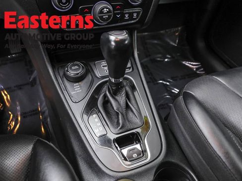 Used 2023 Jeep Cherokee Altitude Lux image 13