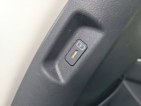 Used 2025 Hyundai Santa Fe SEL FWD image 24