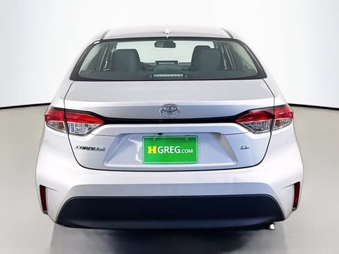 Used 2024 Toyota Corolla LE image 8