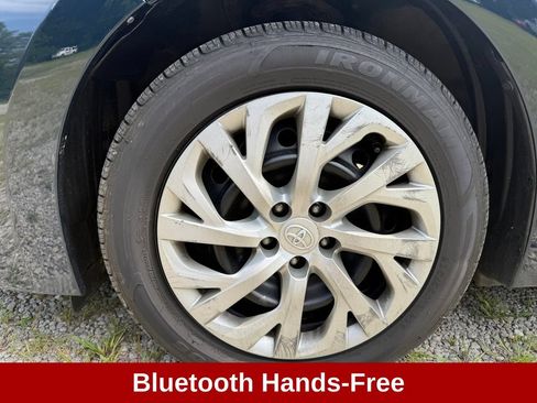 Used 2018 Toyota Corolla LE FWD image 11