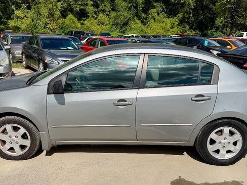 Used 2010 Nissan Sentra 2.0 image 1