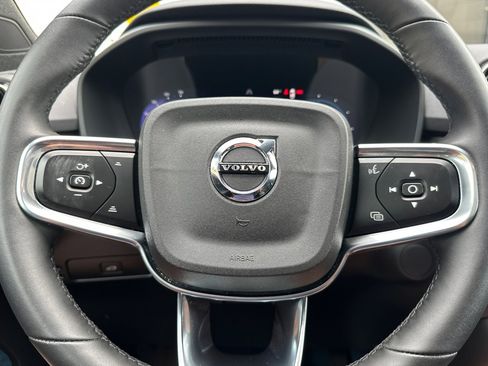 Certified 2023 Volvo C40 P8 Recharge Ultimate image 28