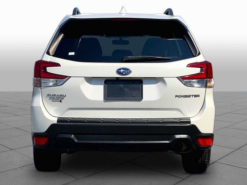 Used 2021 Subaru Forester Premium AWD/4WD image 4