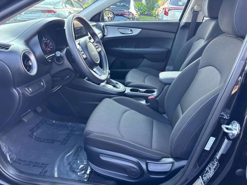 Used 2024 Kia Forte LXS FWD image 11