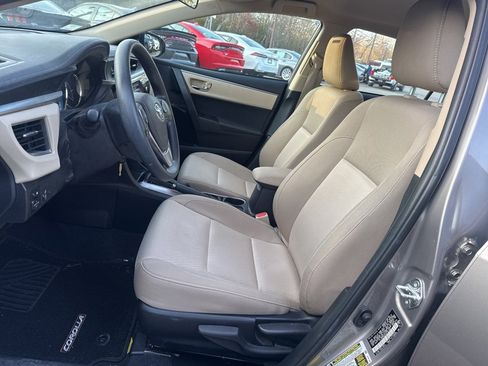 Used 2014 Toyota Corolla LE image 8