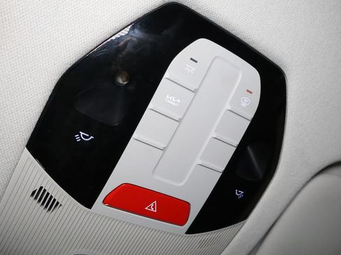Used 2025 Kia K4 FWD image 23