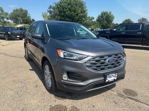 Used 2022 Ford Edge SEL w/ Convenience Package AWD/4WD image 3