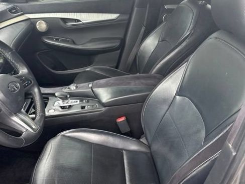 Used 2019 INFINITI QX50 Essential w/ Sensory Package AWD/4WD image 6