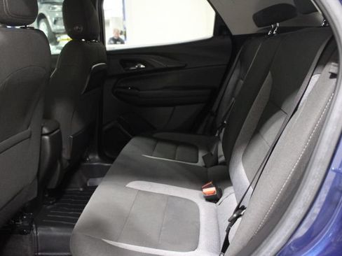 Used 2022 Chevrolet TrailBlazer LT AWD/4WD image 21