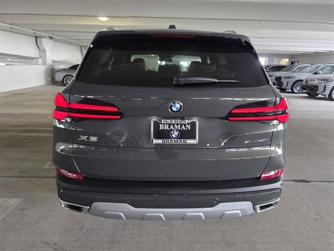New 2026 BMW X5 sDrive40i w/ Premium Package image 5