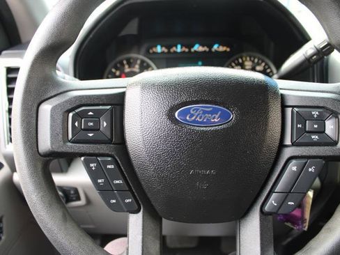 Used 2016 Ford F150 XLT RWD image 10