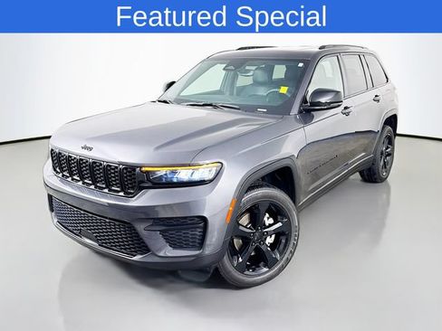 Used 2024 Jeep Grand Cherokee Altitude AWD/4WD image 1