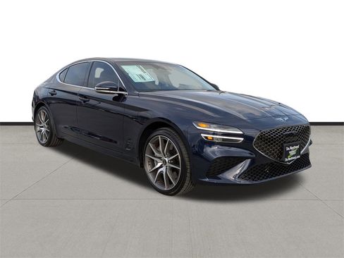 New 2026 Genesis G70 2.5T image 3