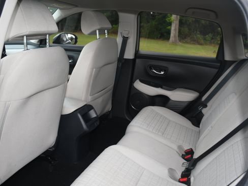 Used 2024 Honda HR-V LX image 14
