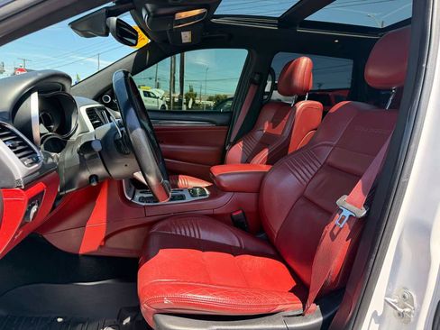 Used 2018 Jeep Grand Cherokee Trackhawk AWD/4WD image 11
