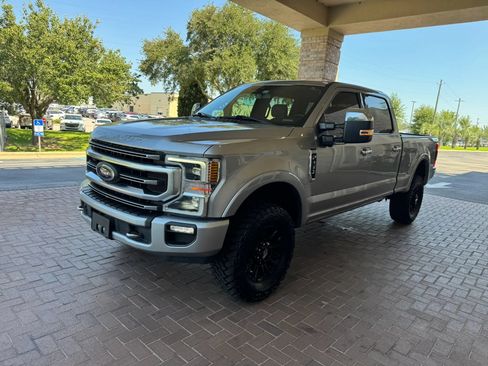 Used 2020 Ford F250 Platinum w/ Tremor Off-Road Package AWD/4WD image 17