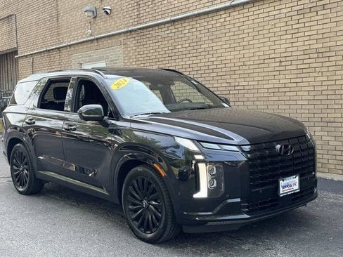 Used 2024 Hyundai Palisade Calligraphy AWD/4WD image 2