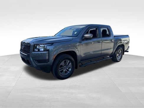 Used 2025 Nissan Frontier SV w/ Tow Package RWD image 3