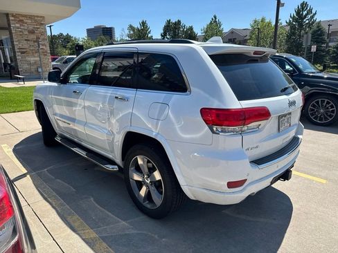 Used 2014 Jeep Grand Cherokee Overland w/ Advanced Technology Group AWD/4WD image 4