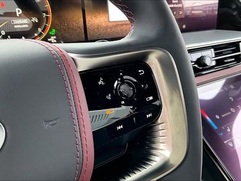 New 2026 INFINITI QX80 Autograph image 19