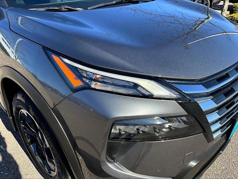 Certified 2024 Nissan Rogue SV image 31