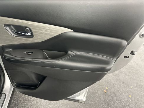 Used 2017 Nissan Murano SV image 35