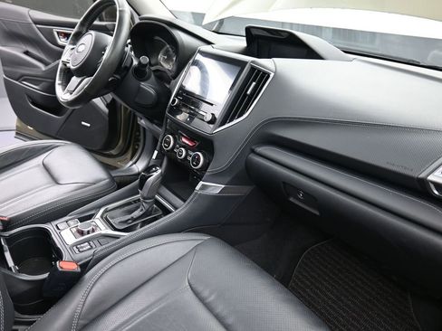 Used 2022 Subaru Forester Touring image 19