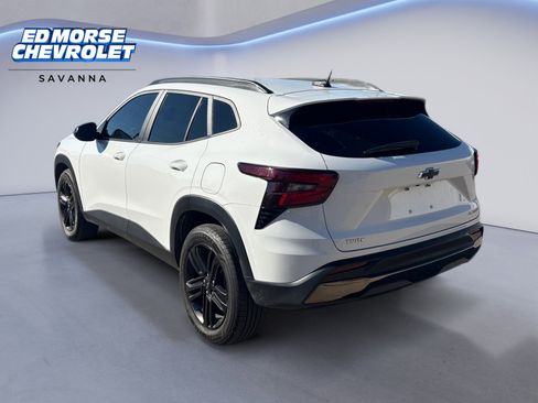 Used 2025 Chevrolet Trax ACTIV w/ Driver Confidence Package image 3