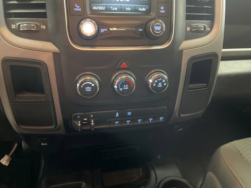 Used 2017 RAM 3500 Tradesman w/ Chrome Appearance Group AWD/4WD image 19