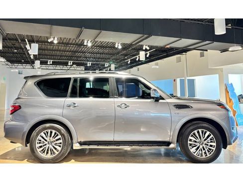 Used 2021 Nissan Armada SL w/ Captain's Chairs Package image 9