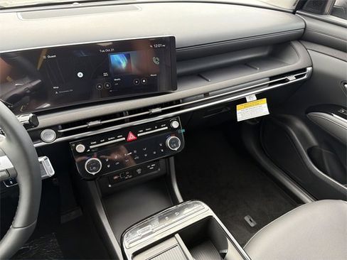 New 2026 Hyundai Tucson Limited image 28