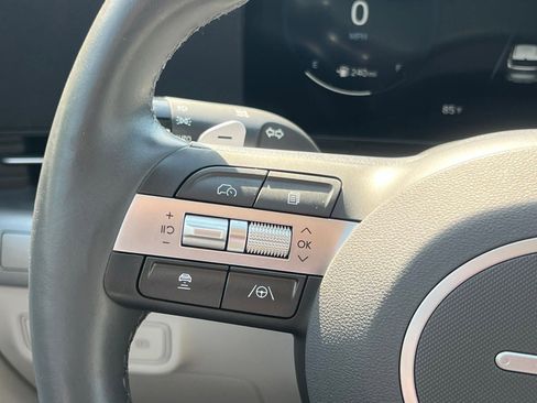 Certified 2024 Hyundai Kona Limited FWD image 29