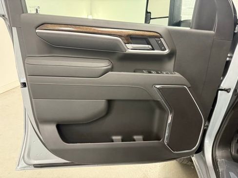 New 2026 GMC Sierra 3500 SLE w/ SLE Convenience Package image 14