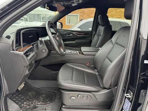 Used 2024 Cadillac Escalade Luxury w/ LPO, Floor Liner Package image 4