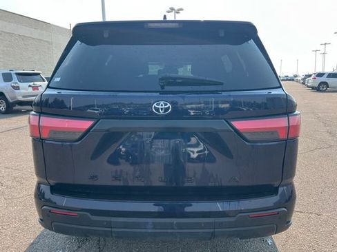 Used 2023 Toyota Sequoia SR5 w/ SR5 Premium Package AWD/4WD image 4