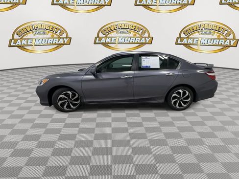 Used 2017 Honda Accord EX image 8