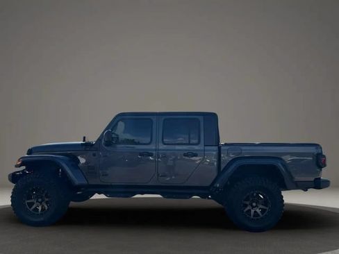 Used 2021 Jeep Gladiator Sport AWD/4WD image 2
