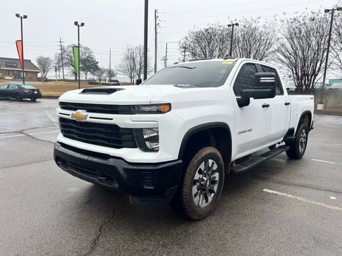 Certified 2024 Chevrolet Silverado 2500 Custom w/ Custom Convenience Package image 8