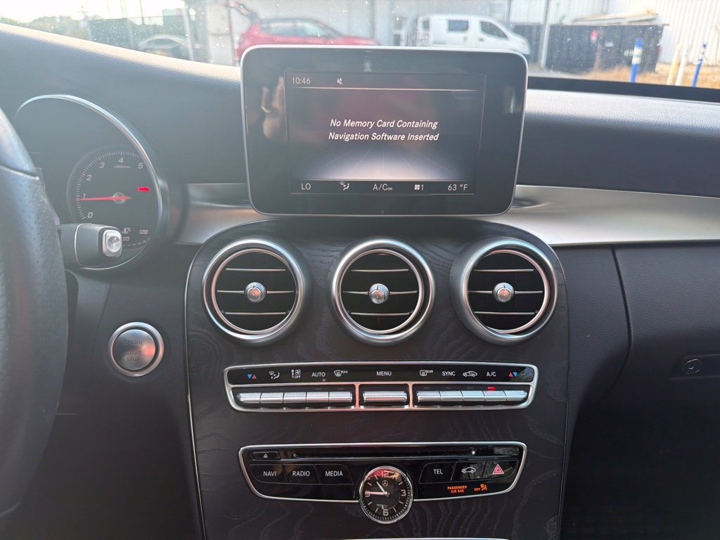 Used 2017 Mercedes-Benz C 300 4MATIC Sedan image 4