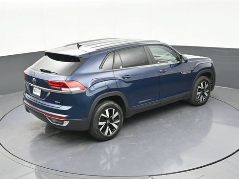 Used 2022 Volkswagen Atlas Cross Sport SE AWD/4WD image 63