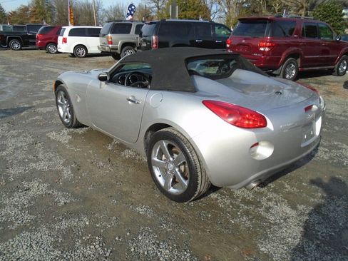 Used 2006 Pontiac Solstice Convertible w/ Premium Package image 28
