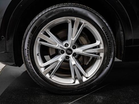 Used 2022 Audi Q8 Premium Plus AWD/4WD image 13